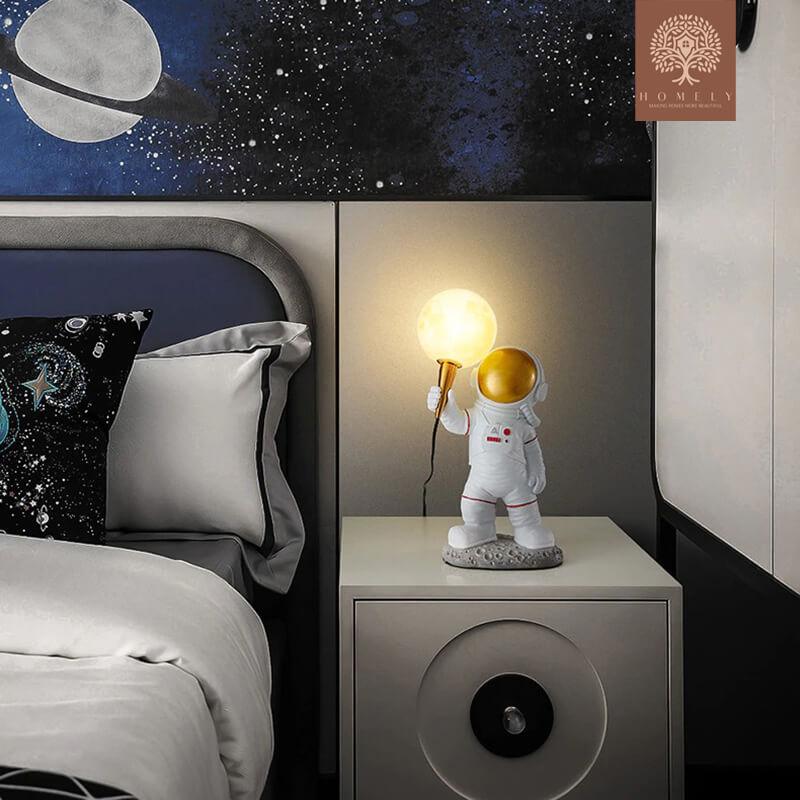 LAMPE DE TABLE ASTRONAUTE APOLLO - Homely