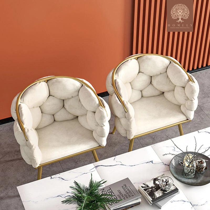 BILSKI-FAUTEUIL MODERNE EN VELOURS BEIGE AVEC PIEDS DORÉS- Homely