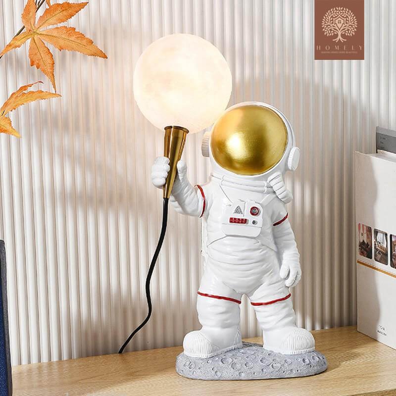 LAMPE DE TABLE ASTRONAUTE APOLLO - Homely