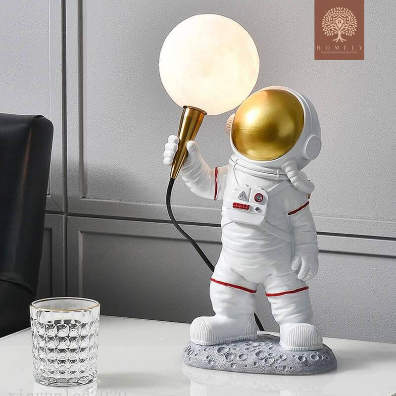 LAMPE DE TABLE ASTRONAUTE APOLLO - Homely